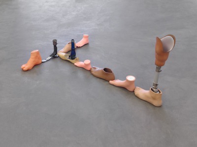 Feet -t f-eet